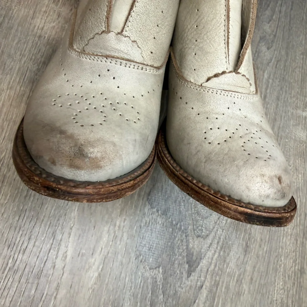 FREEBIRD Sadie Ankle Bootie Size 7